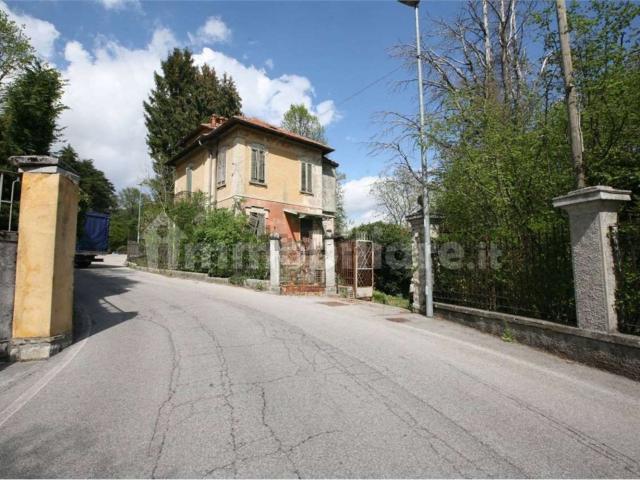 Casa in vendita a Caglio, Lombardia