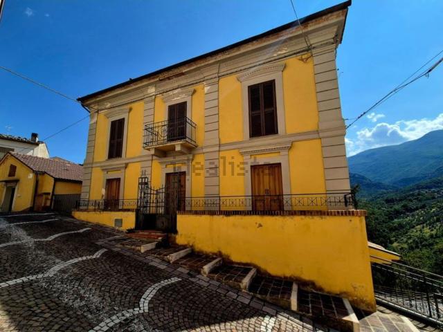 Casa in vendita a Contrada Santa Maria, Farindola