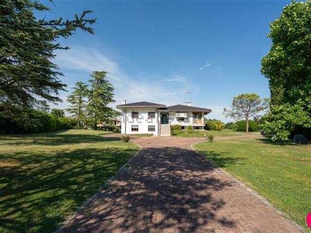 Casa in vendita a Brugnera, Friuli-Venezia Giulia