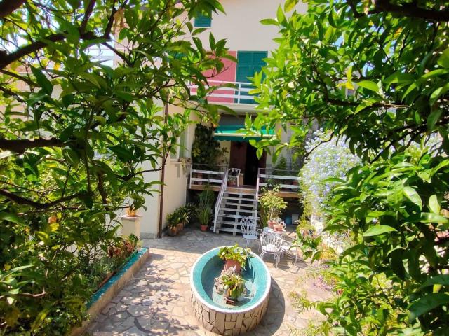 Casa in vendita a Villetta, Albisola Capo