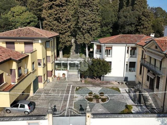 Casa in vendita a Mezzane Di Sotto, Veneto