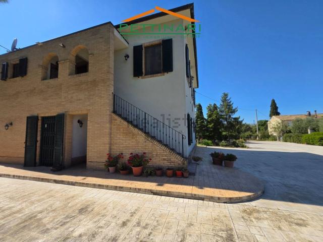 Casa in vendita a Marche, Macerata