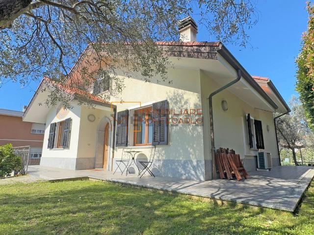 Casa in vendita a Vallecrosia, Liguria