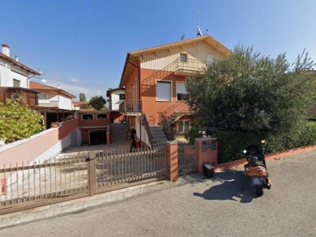 Casa in vendita a Lucrezia, Cartoceto