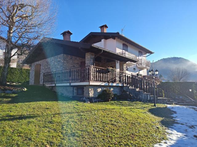 Casa in vendita a Centro Valle Intelvi, Casasco D'intelvi