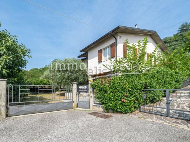 Casa in vendita a Cavaion Veronese, Veneto