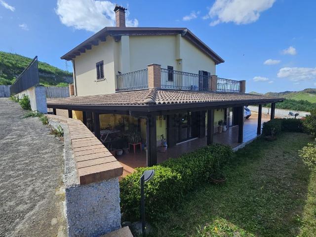 Casa in vendita a Dulcino, Calabria