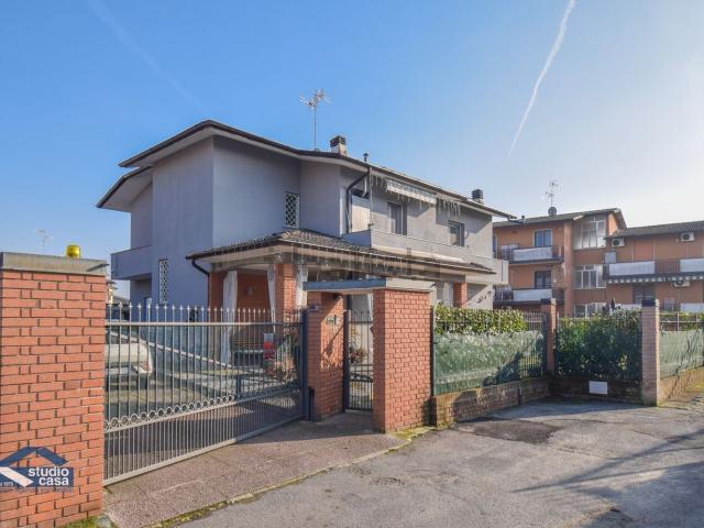 Casa in vendita a Massalengo, Lombardia