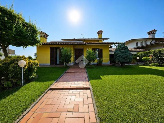 Casa in vendita a Chiari, Lombardia