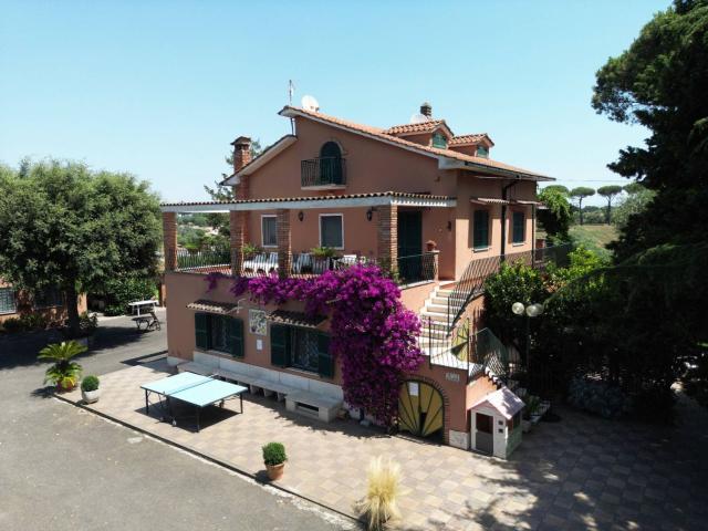Casa in vendita a Monte Migliore, Roma Capitale