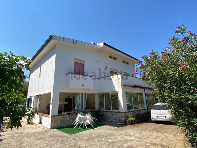 Casa in vendita a Torretta, Sicilia