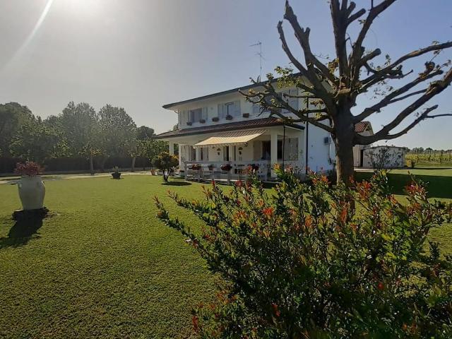 Casa in vendita a Argenta, Reggio Emilia