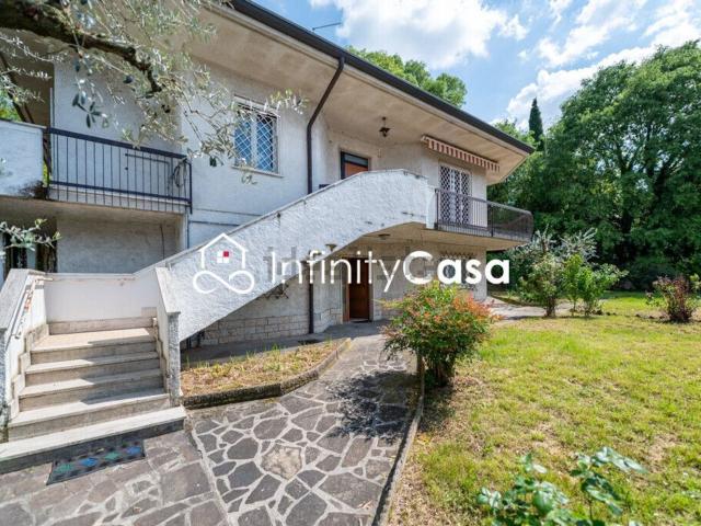 Casa in vendita a Sandrà, Castelnuovo del Garda