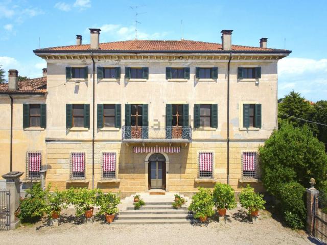 Casa in vendita a Buttapietra, Veneto