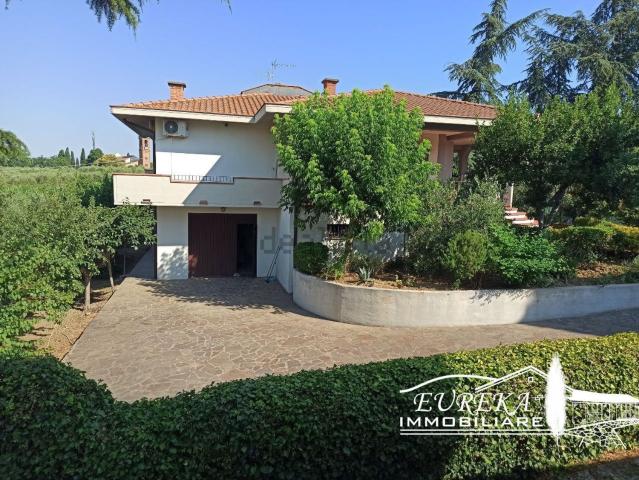 Casa in vendita a Poggetto, Gioiella