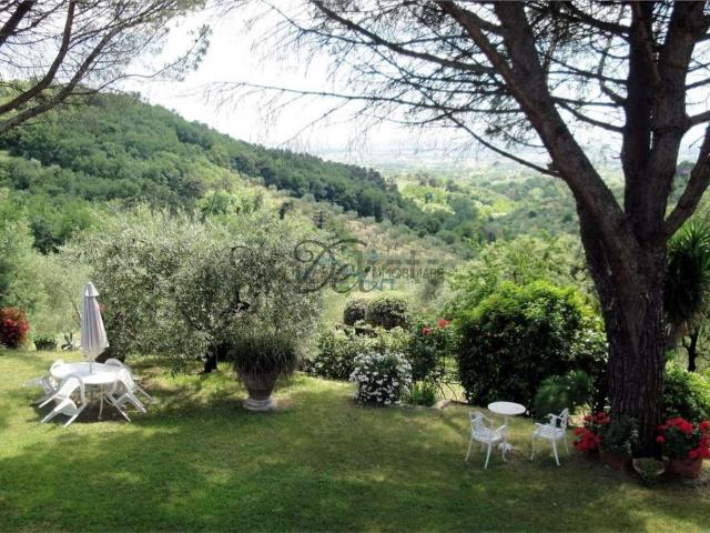 Casa in vendita a Monsummano Terme, Pistoia