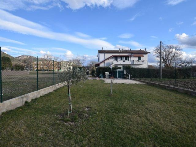 Casa in vendita a Gubbio, Umbria