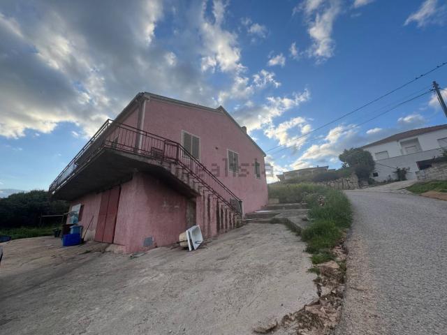 Casa in vendita a San Pantaleo