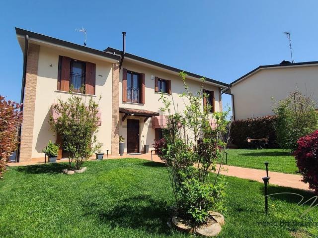 Casa in vendita a Collecchio, Reggio Emilia