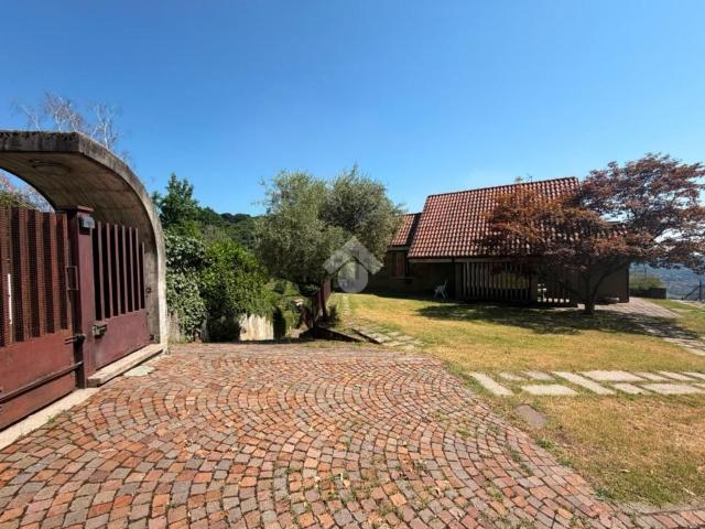 Casa in vendita a Monte Marenzo, Lecco