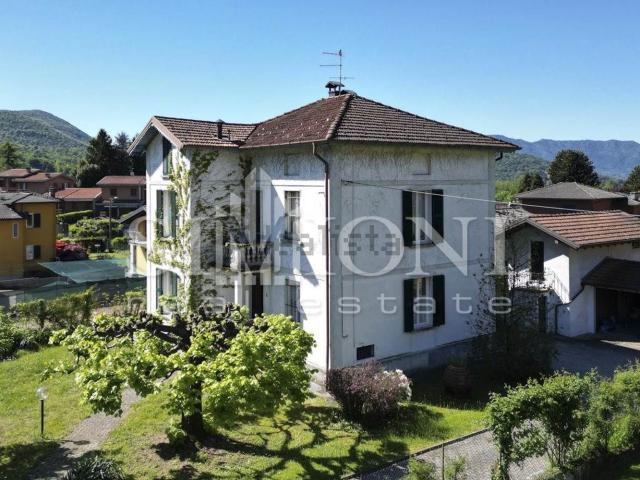 Casa in vendita a Comunità Montana del Piambello, Marchirolo