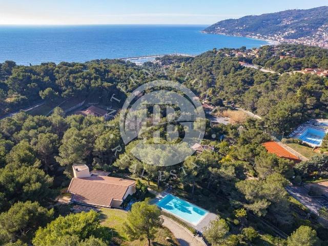 Casa in vendita a Andora, Liguria
