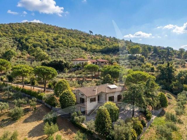 Casa in vendita a Cerini, Cortona