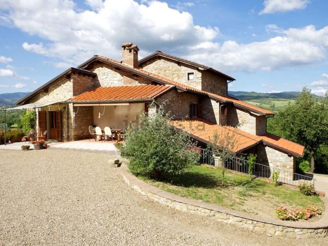 Casa in vendita a Castel San Niccolò, Toscana