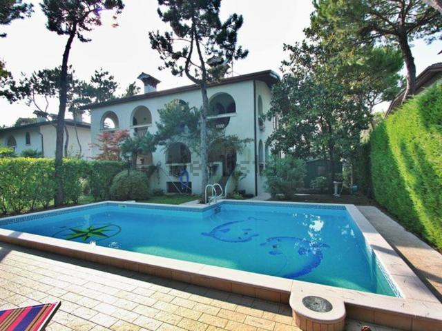 Casa in vendita a Lignano Riviera, Lignano Pineta