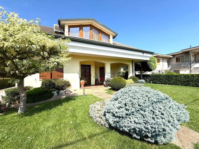 Casa in vendita a Legnago, Veneto