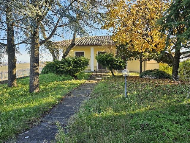 Casa in vendita a Rovescala, Lombardia