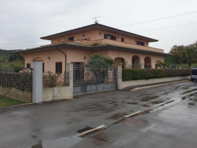 Casa in vendita a Unione di Comuni Montani Colline del Fiora, Manciano