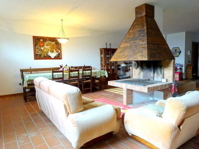 Casa in vendita a Terni, Umbria