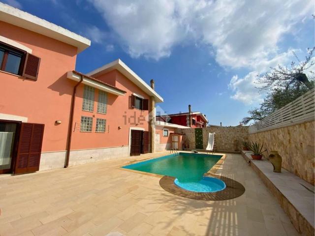 Casa in vendita a Puglia, Barletta-andria-trani