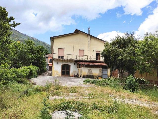 Casa in vendita a Serino, Campania