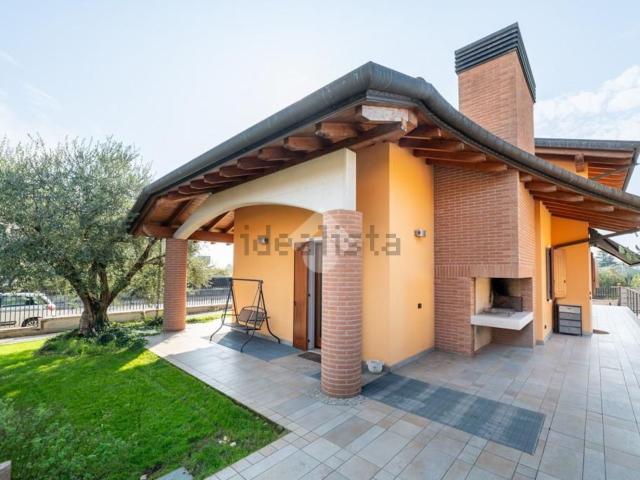 Casa in vendita a Caluri, Villafranca di Verona