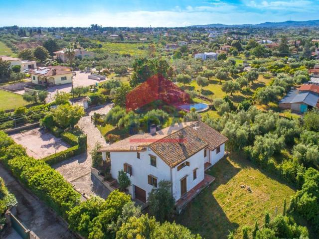 Casa in vendita a Ulica, Roma Capitale