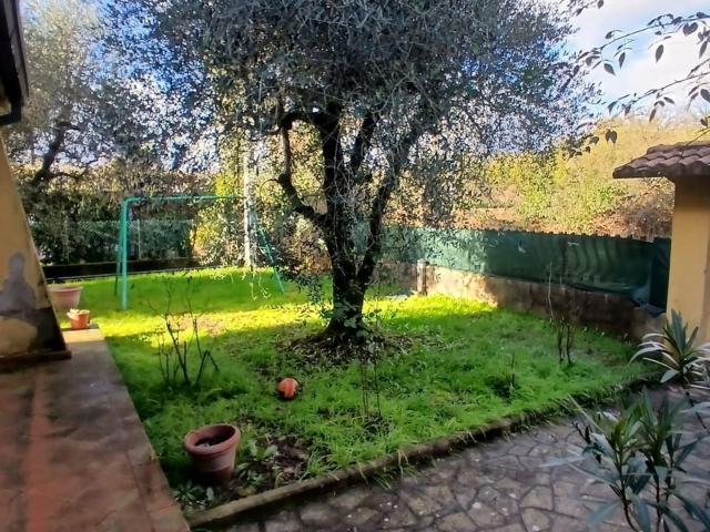 Casa in vendita a Uzzano, Forone