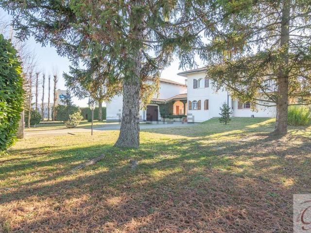 Casa in vendita a Unione Alto Ferrarese, Cento
