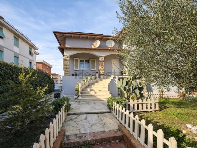 Casa in vendita a Unione dei Comuni Circondario dell'Empolese Valdelsa, Fucecchio