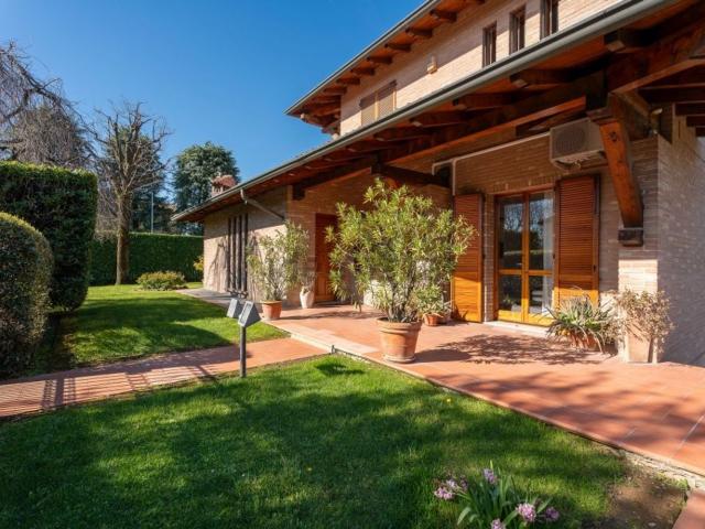 Casa in vendita a Osio Sotto, Lombardia