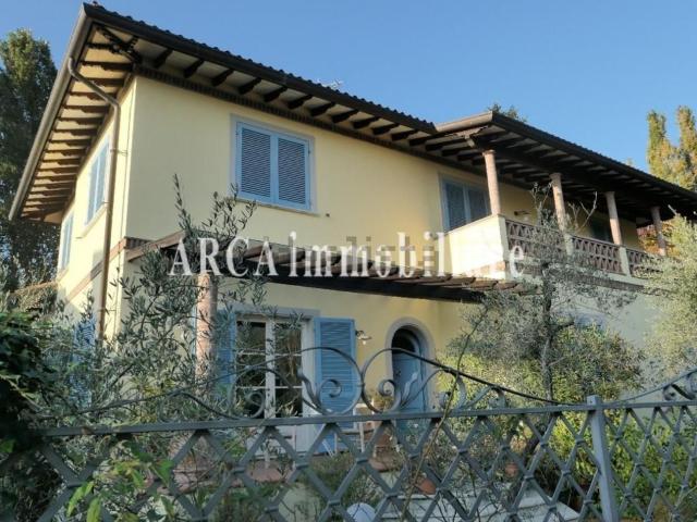 Casa in vendita a Tonfano, Toscana