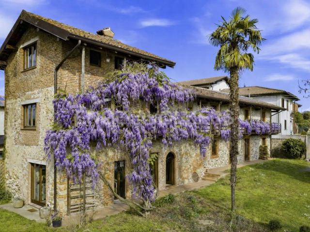 Casa in vendita a Conturbia, Agrate Conturbia