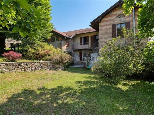 Casa in vendita a Comunità Montana del Piambello, Marchirolo