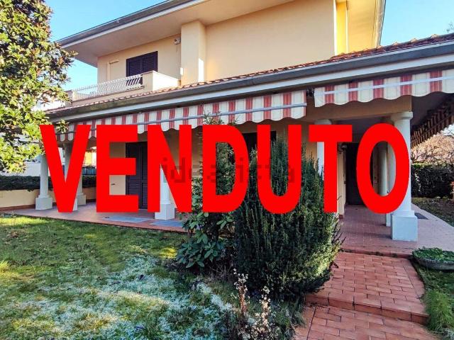 Casa in vendita a Bernate, Arcore