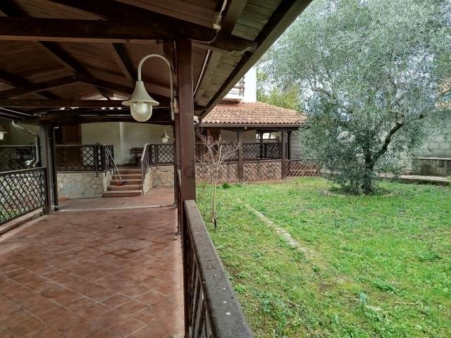 Casa in vendita a Giffoni Sei Casali, Campania