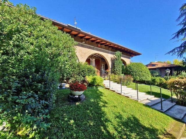 Casa in vendita a Crocetta-San Lazzaro-Modena Est, Modena