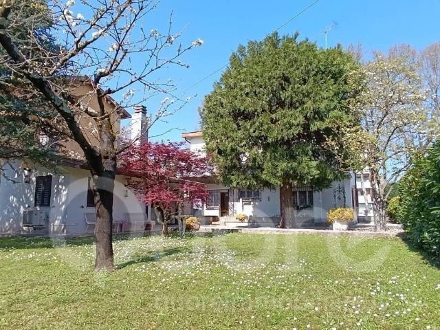 Casa in vendita a Cormôr Alto, Reana Del Roiale