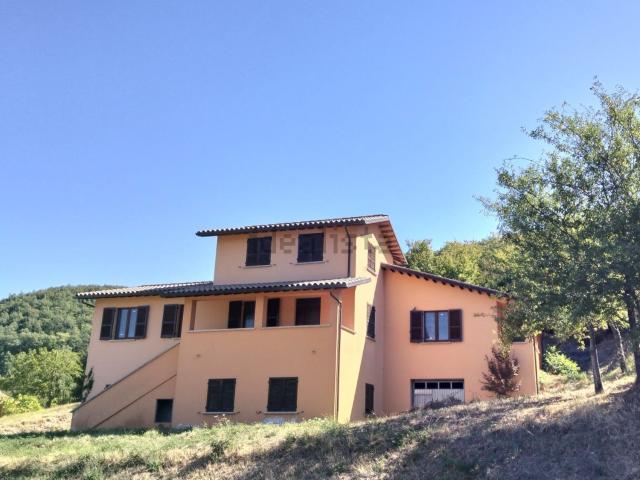 Casa in vendita a Poggio, Nocera Umbra