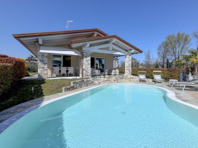 Casa in vendita a Chiodi, Sirmione